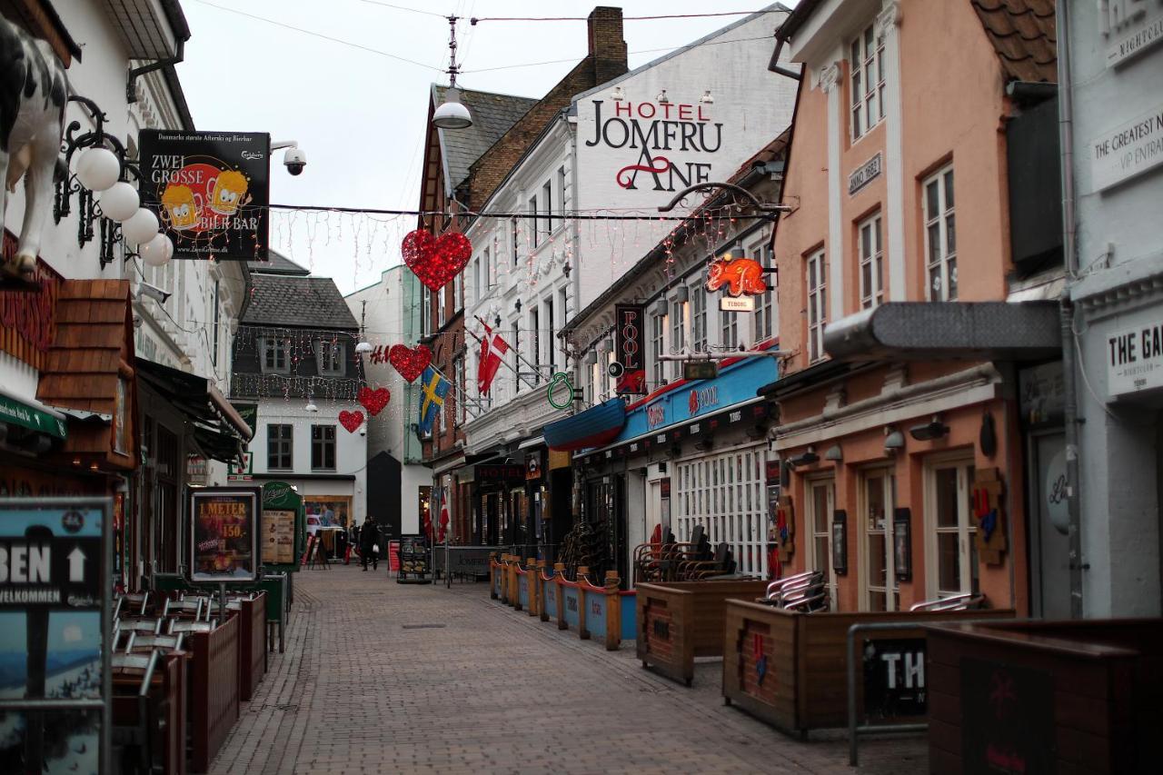 Hotel Jomfru Ane Ålborg Exteriör bild